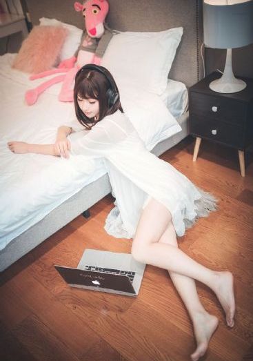 官能小说家之妻_国产剧高清免费观看
