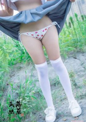 湿润的女人电影_DVD免费高清观看